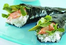 hand-wrapper-sushi.jpg.jpg